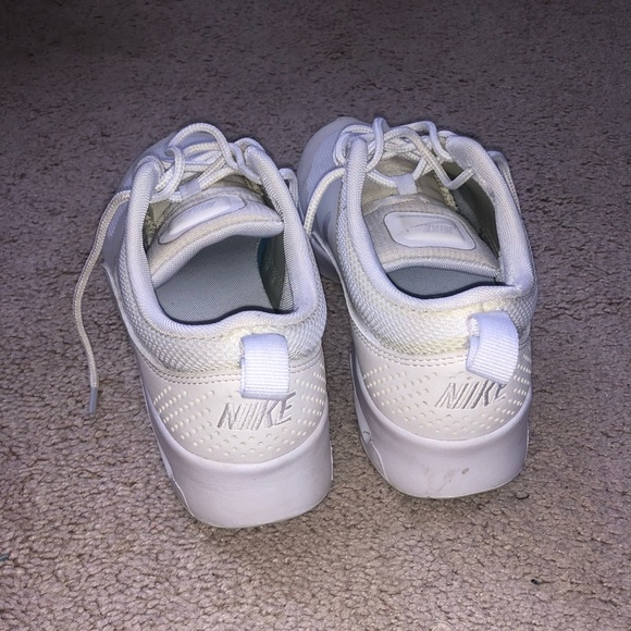 All white nike air maxs - Picture 3 of 3